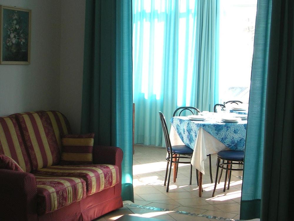 Hotel Savina ริมินี ภายนอก รูปภาพ